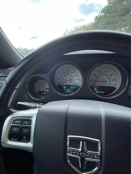 2011 Dodge Challenger 3rd Gen - Image 18 of 20