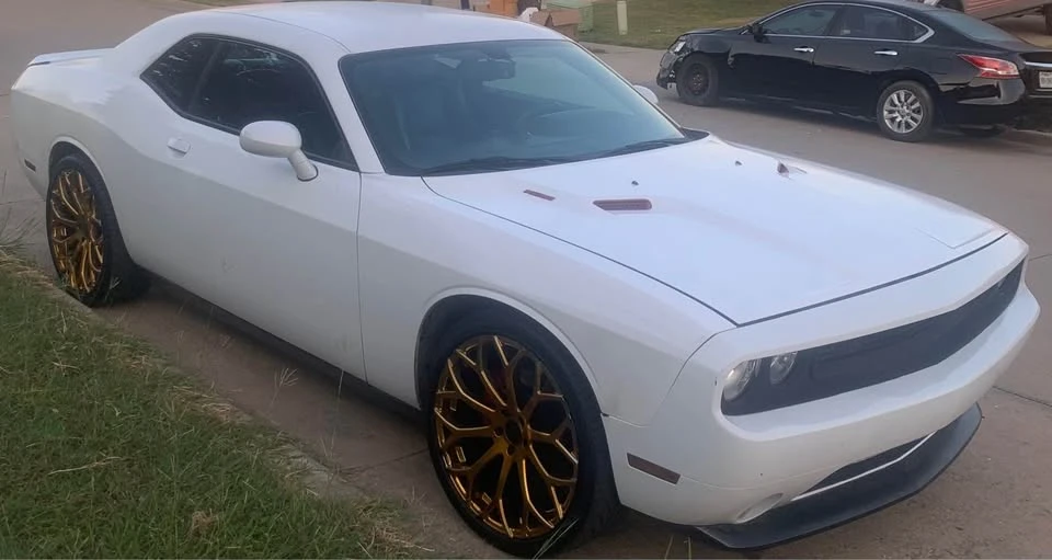 2011 Dodge Challenger 3rd Gen - Image 2 of 7
