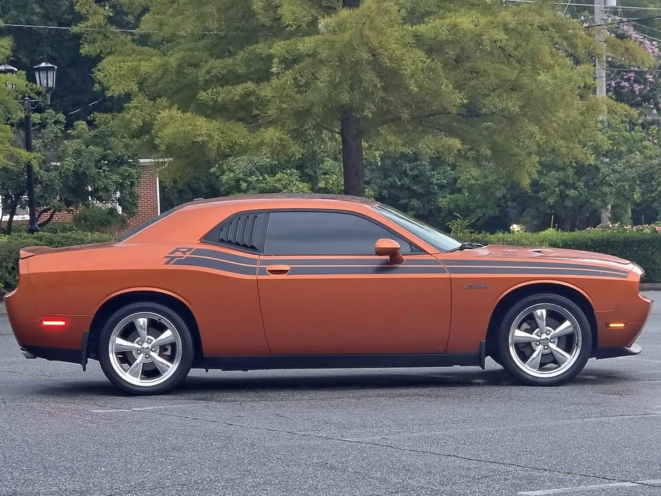 2011 Dodge Challenger 3rd Gen - Image 6 of 15