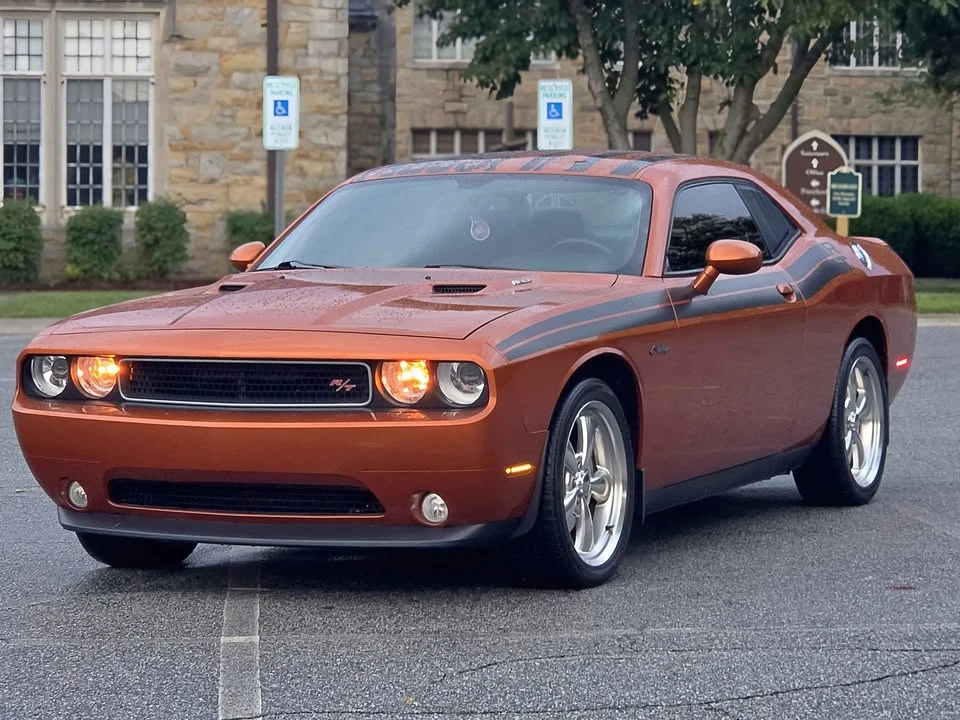 2011 Dodge Challenger 3rd Gen - Image 4 of 15