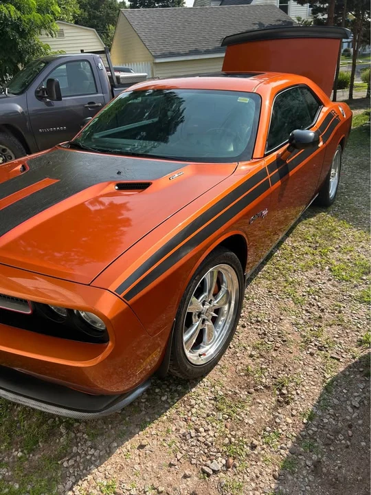 2011 Dodge Challenger 3rd Gen - Image 8 of 9
