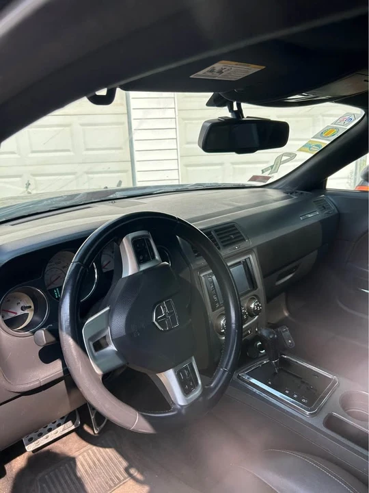 2011 Dodge Challenger 3rd Gen - Image 6 of 9
