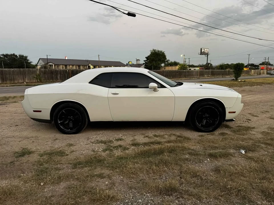 2011 Dodge Challenger 3rd Gen - Image 5 of 7