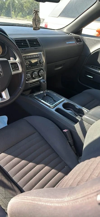 2011 Dodge Challenger 3rd Gen - Image 6 of 8