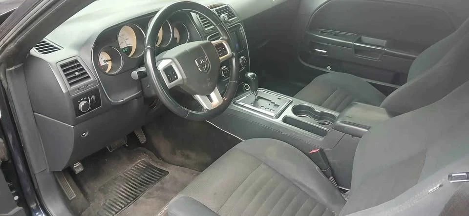 2011 Dodge Challenger 3rd Gen - Image 6 of 8