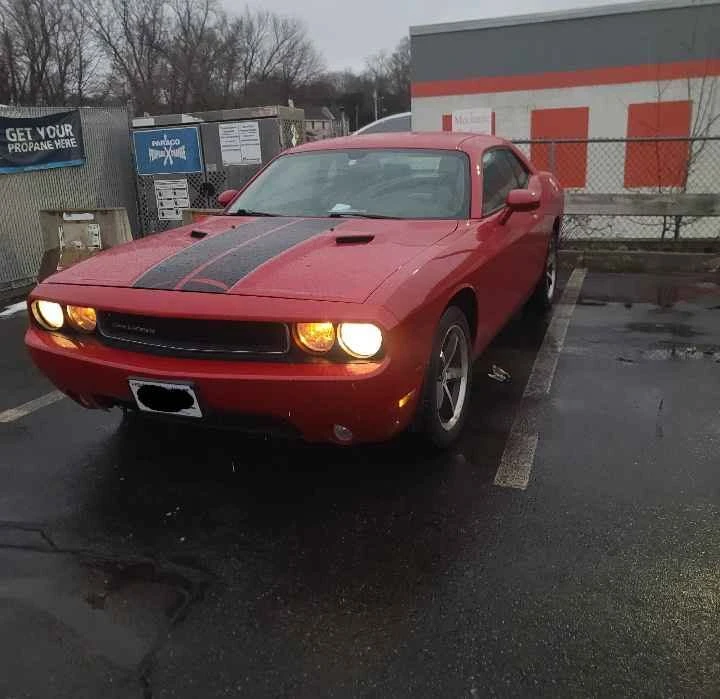 2011 Dodge Challenger 3rd Gen - Image 2 of 11