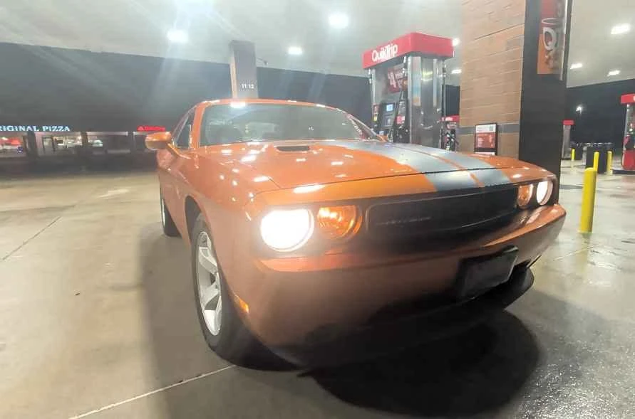 2011 Dodge Challenger 3rd Gen - Image 4 of 16