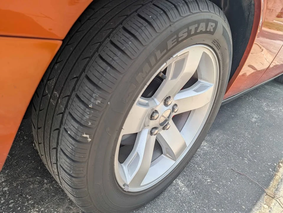 2011 Dodge Challenger 3rd Gen - Image 14 of 16