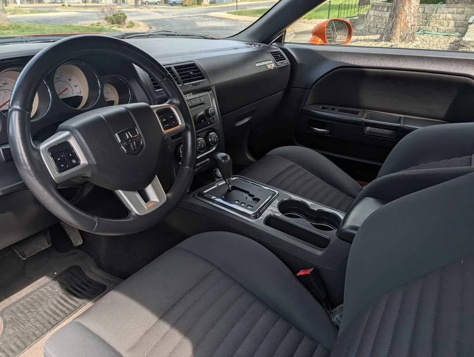 2011 Dodge Challenger 3rd Gen - Image 12 of 16