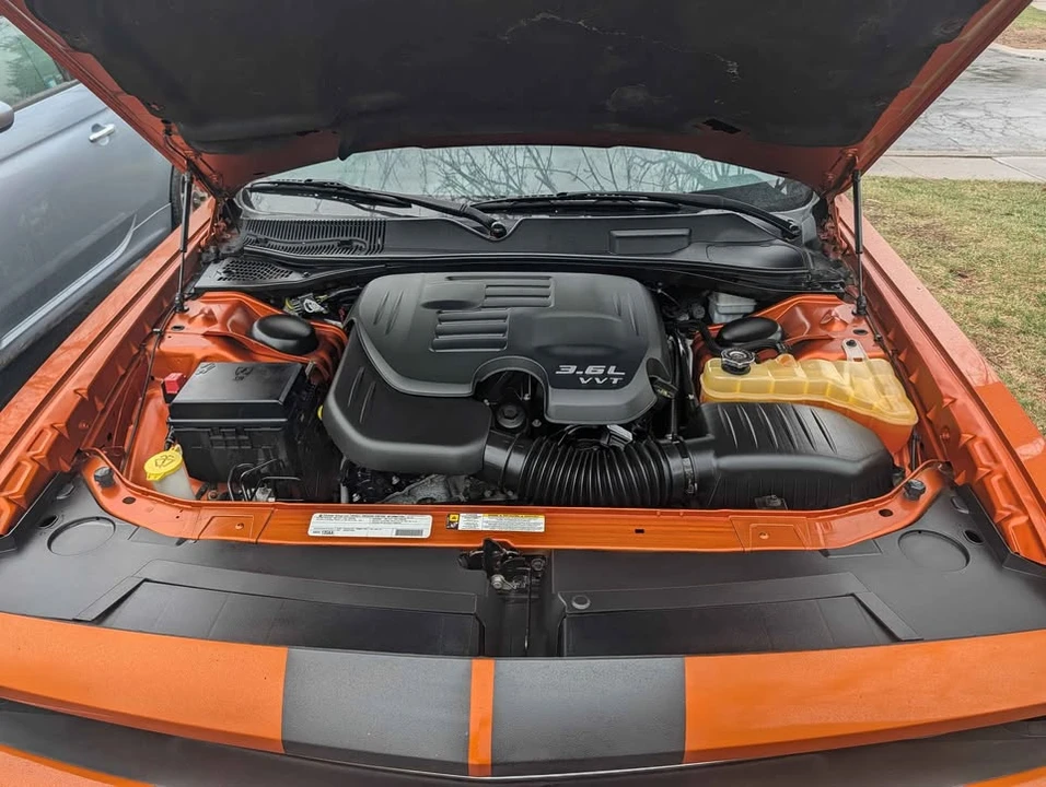 2011 Dodge Challenger 3rd Gen - Image 7 of 16