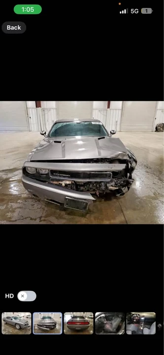 2011 Dodge Challenger 3rd Gen - Image 2 of 5