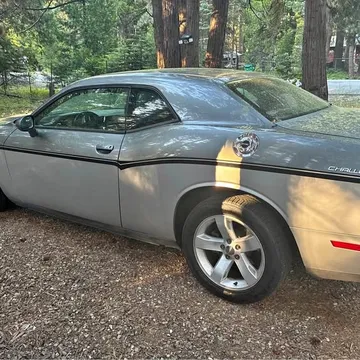 2011 Dodge Challenger SE