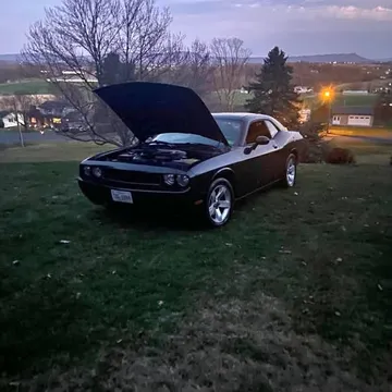 2011 Dodge Challenger SE Coupe 2D