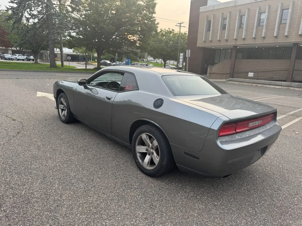 2011 Dodge Challenger 3rd Gen - Image 7 of 13
