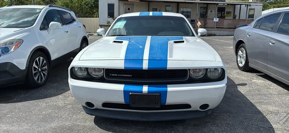 2011 Dodge Challenger 3rd Gen - Image 2 of 12