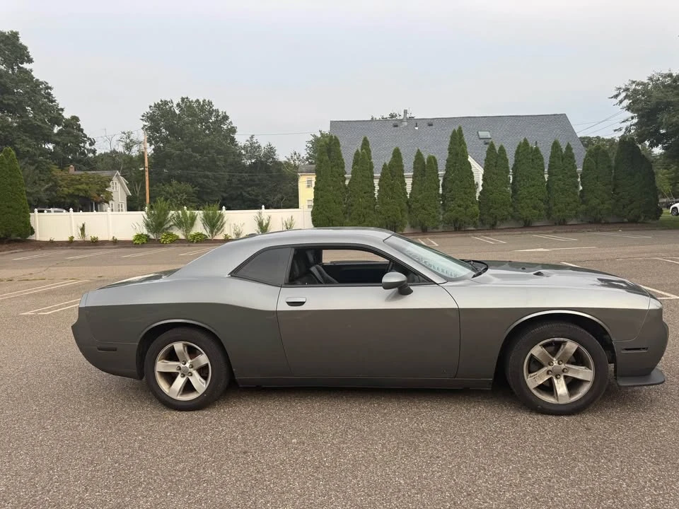 2011 Dodge Challenger 3rd Gen - Image 4 of 13