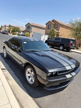 2011 Dodge Challenger SE Coupe 2D