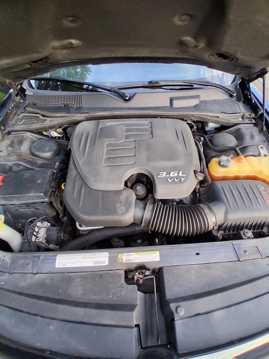 2011 Dodge Challenger 3rd Gen - Image 13 of 14