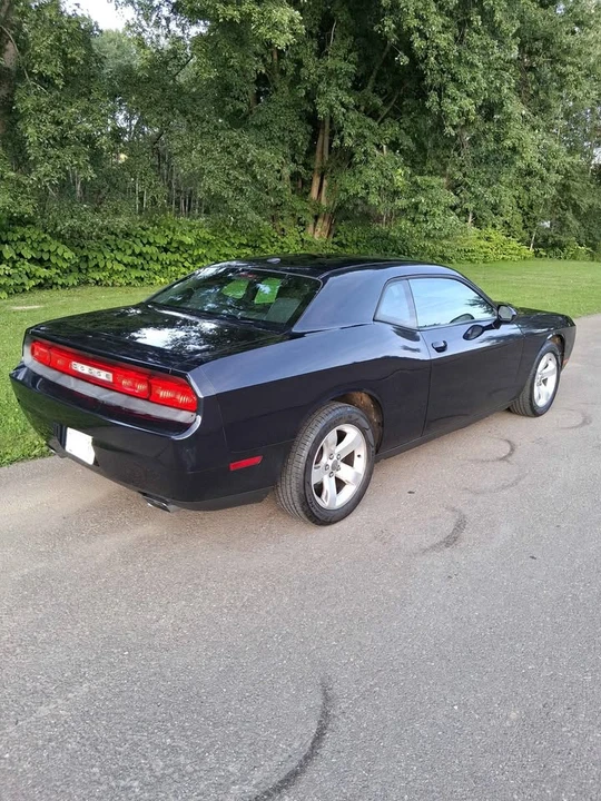 2011 Dodge Challenger 3rd Gen - Image 5 of 14