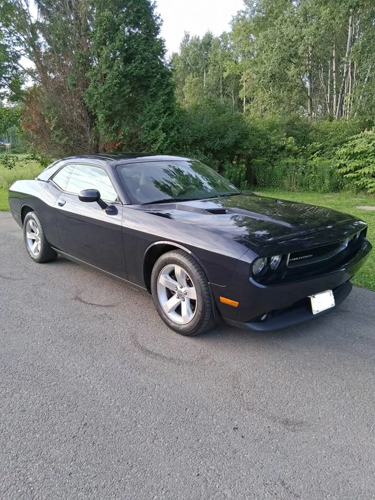 2011 Dodge Challenger 3rd Gen - Image 2 of 14