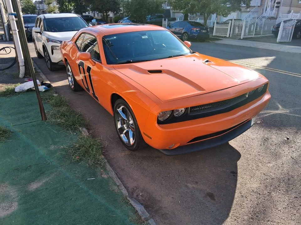 2011 Dodge Challenger 3rd Gen - Image 3 of 10