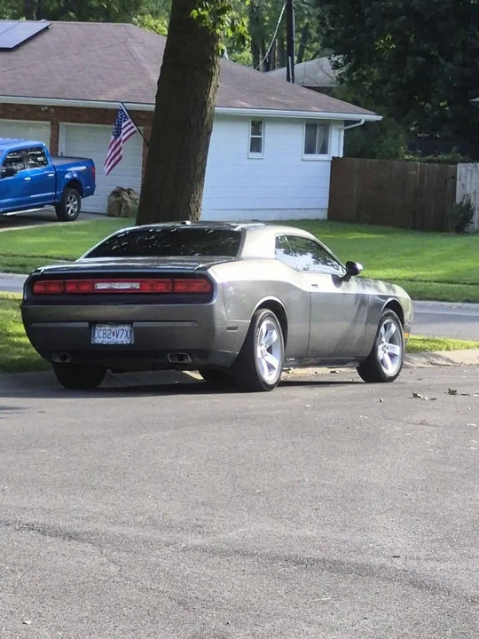 2011 Dodge Challenger 3rd Gen - Image 4 of 19