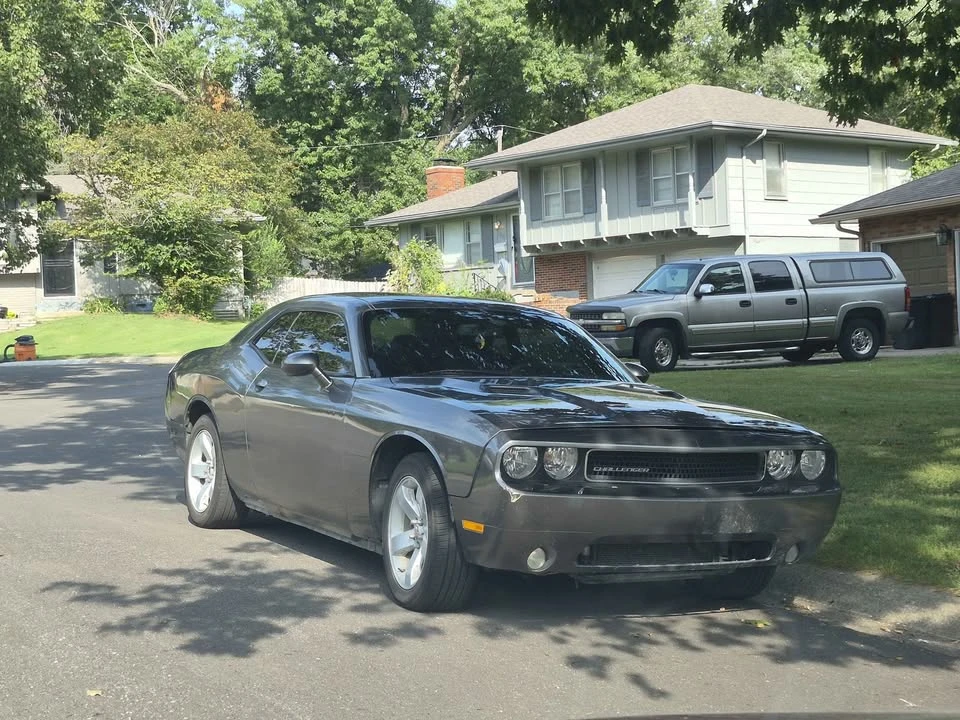 2011 Dodge Challenger 3rd Gen - Image 5 of 19