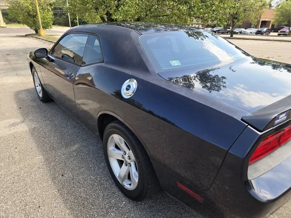 2011 Dodge Challenger 3rd Gen - Image 5 of 9