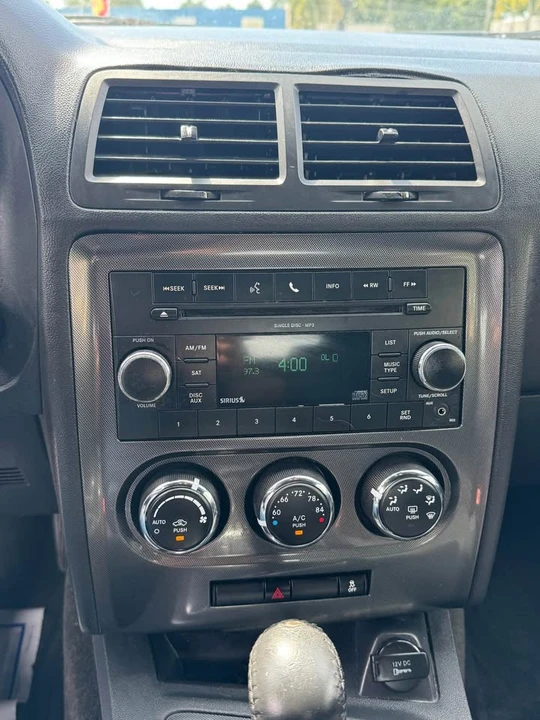 2011 Dodge Challenger 3rd Gen - Image 14 of 15