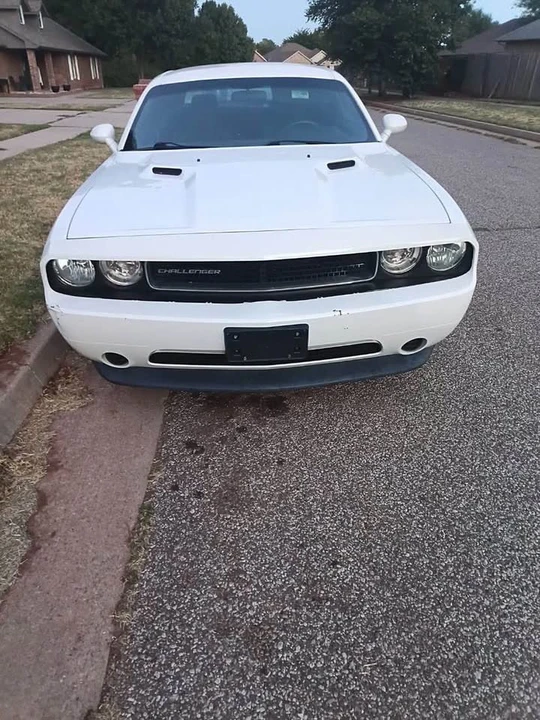 2011 Dodge Challenger 3rd Gen - Image 4 of 6