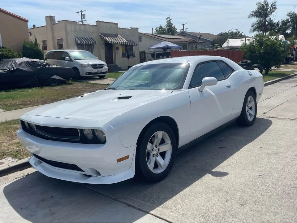 2011 Dodge Challenger 3rd Gen - Image 2 of 7