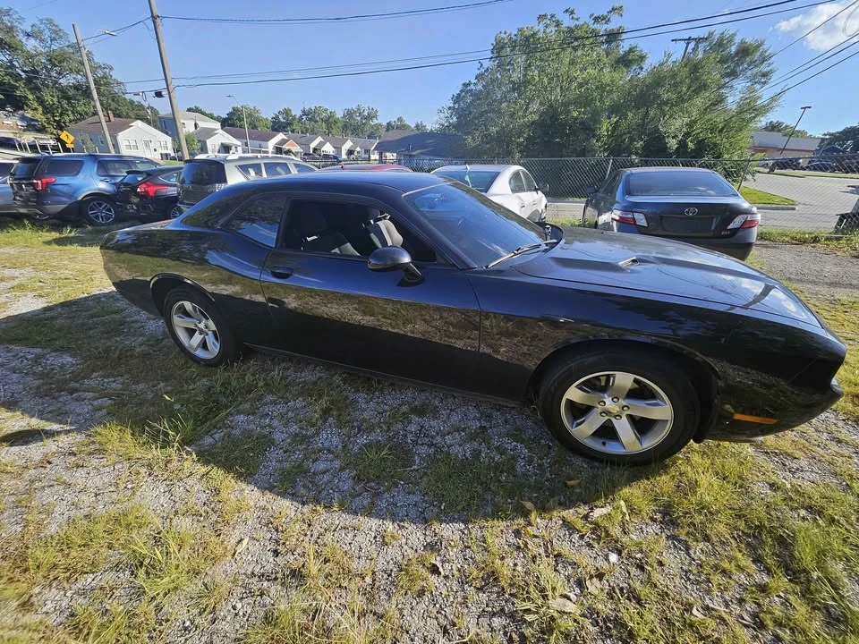 2011 Dodge Challenger 3rd Gen - Image 4 of 8