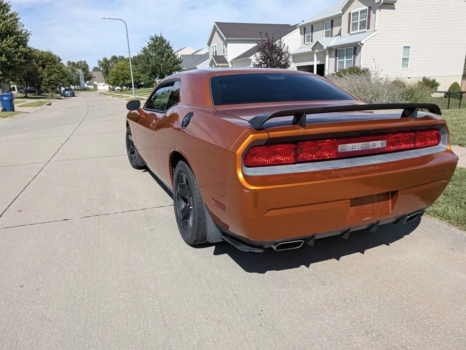 2011 Dodge Challenger 3rd Gen - Image 5 of 9