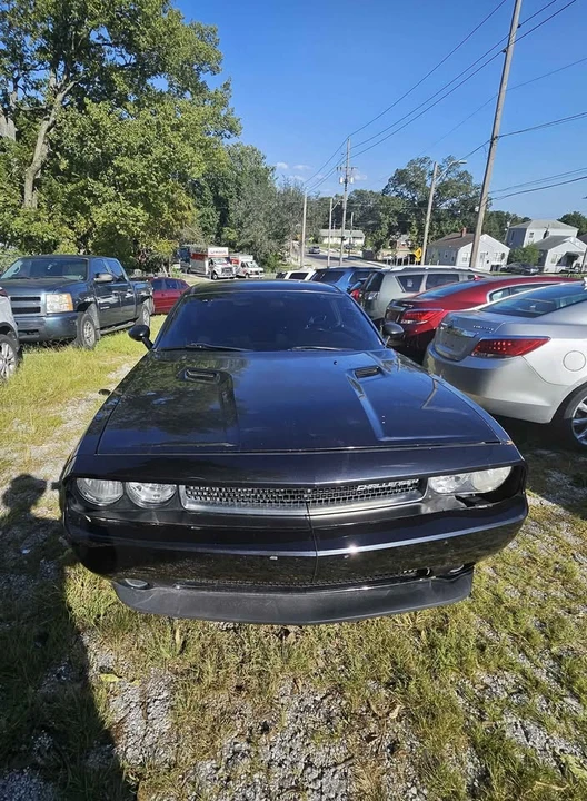 2011 Dodge Challenger 3rd Gen - Image 3 of 8