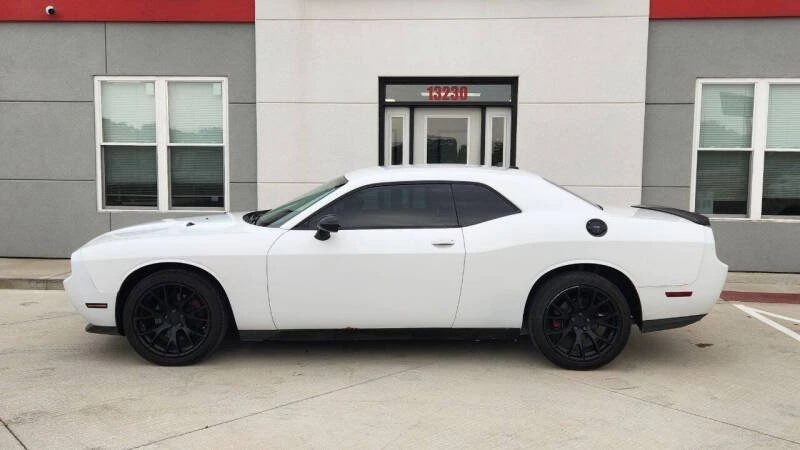 2011 Dodge Challenger 3rd Gen - Image 2 of 13
