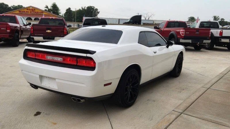2011 Dodge Challenger 3rd Gen - Image 4 of 13