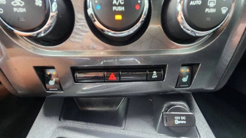2011 Dodge Challenger 3rd Gen - Image 10 of 13