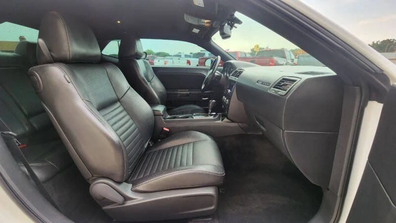 2011 Dodge Challenger 3rd Gen - Image 12 of 13
