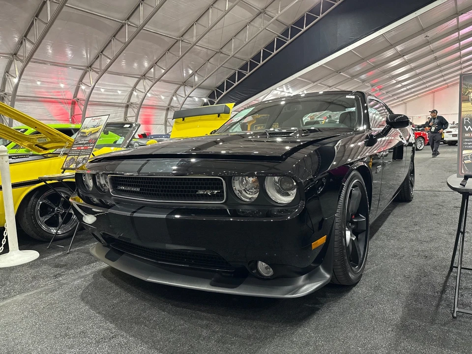 2011 Dodge Challenger SRT8 & 392 3rd Gen - Image 4 of 21