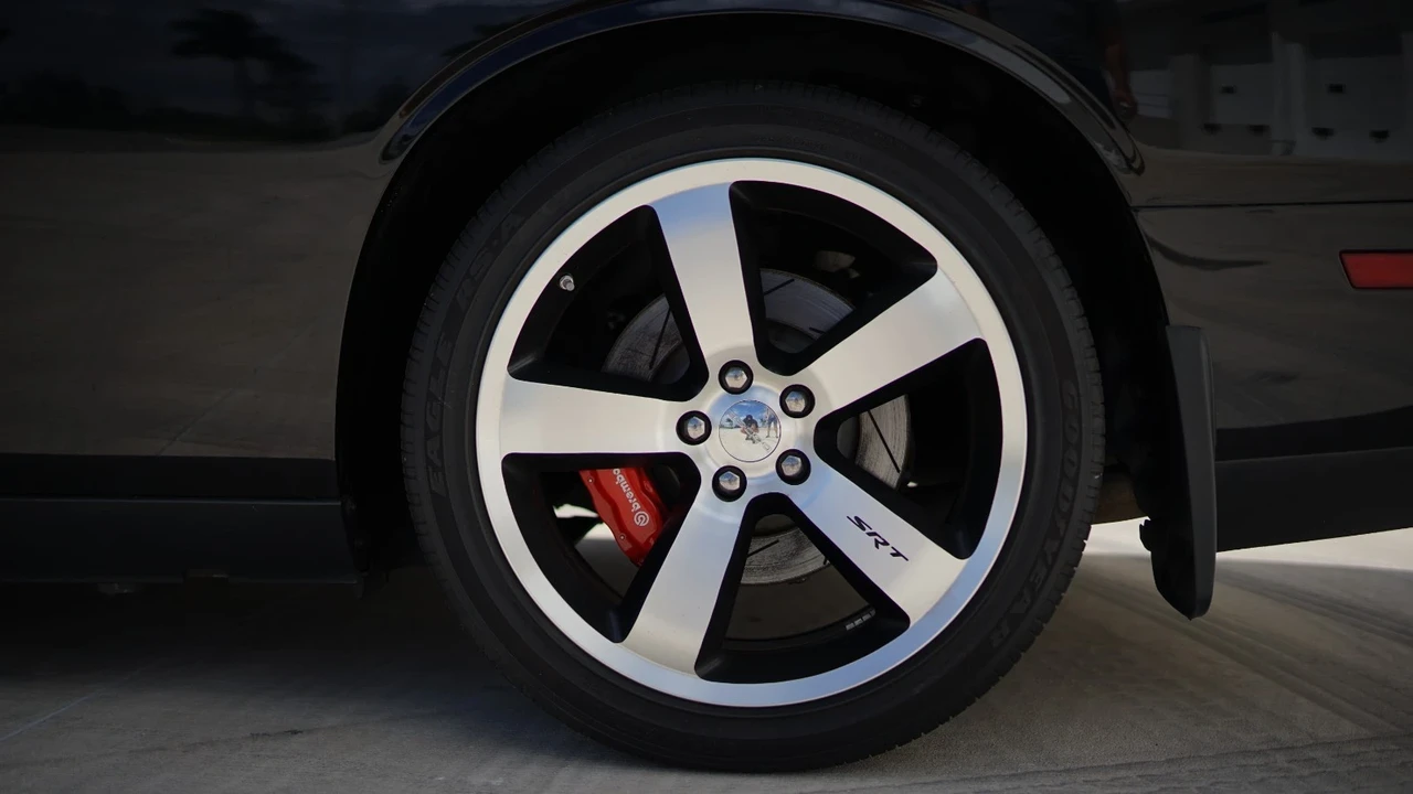 2011 Dodge Challenger SRT8 & 392 3rd Gen - Image 13 of 21