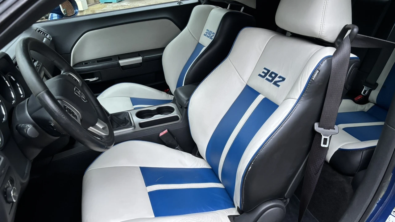 2011 Dodge Challenger SRT8 & 392 3rd Gen - Image 25 of 31
