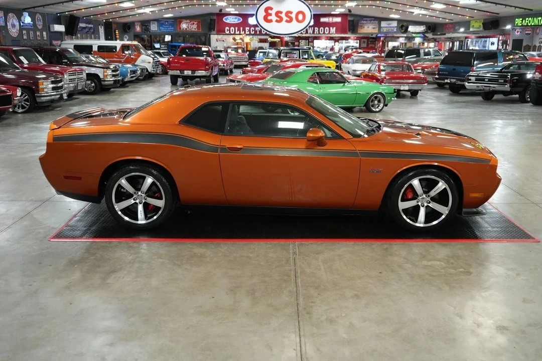2011 Dodge Challenger SRT8 & 392 3rd Gen - Image 16 of 21