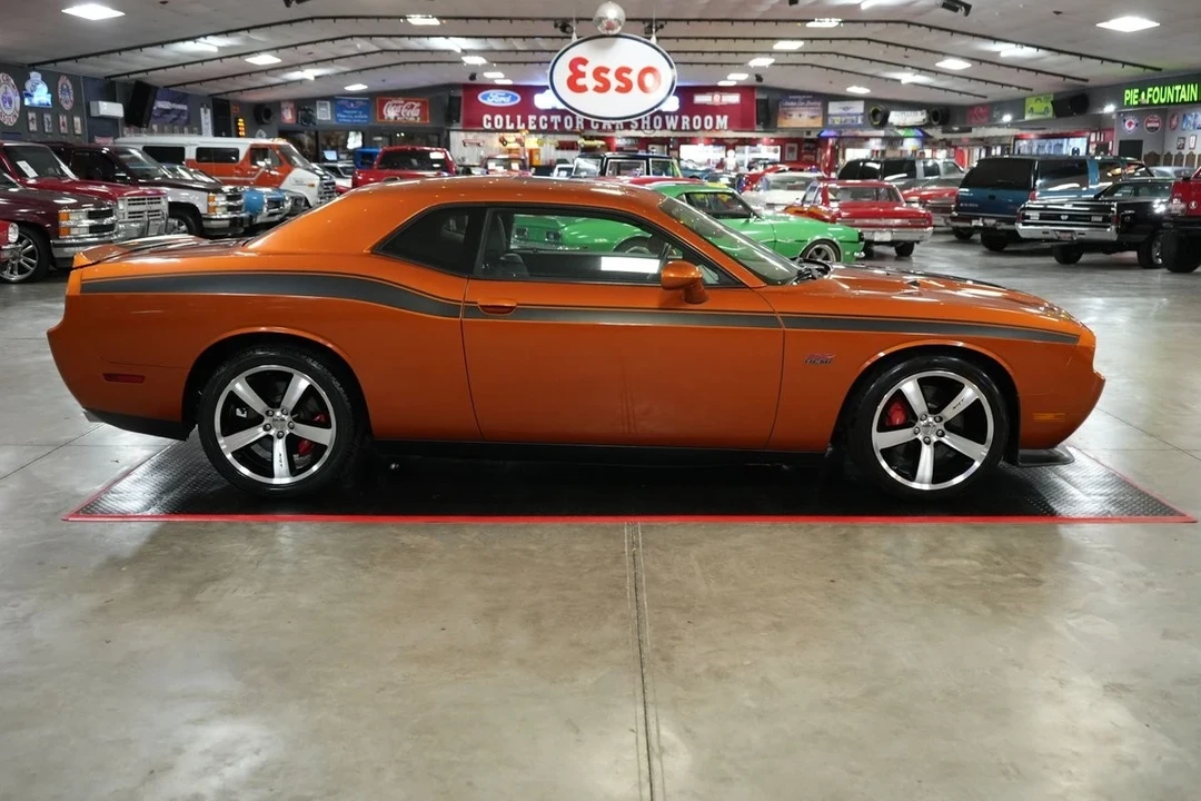 2011 Dodge Challenger SRT8 & 392 3rd Gen - Image 7 of 21