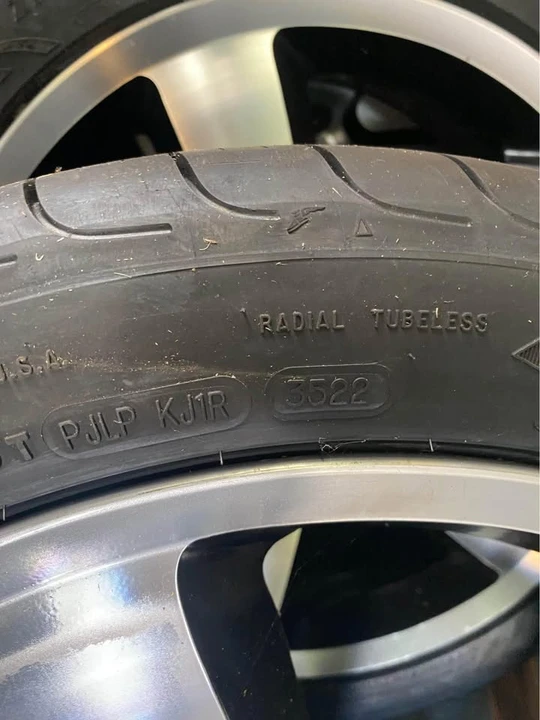 2011 Dodge Challenger SRT8 & 392 3rd Gen - Image 4 of 9