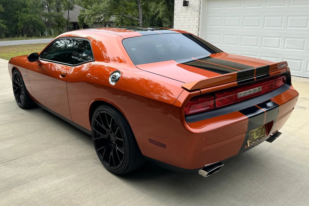 2011 Dodge Challenger SRT8 & 392 3rd Gen - Image 4 of 31