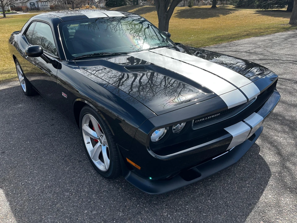 2011 Dodge Challenger SRT8 & 392 3rd Gen - Image 27 of 31