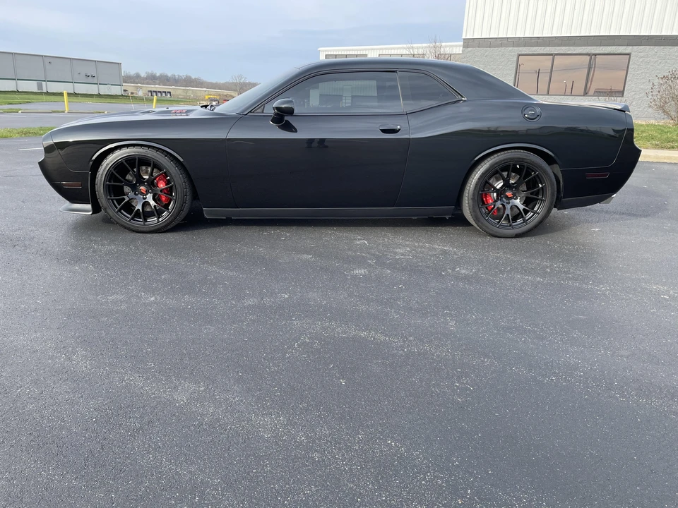 2011 Dodge Challenger SRT8 & 392 3rd Gen - Image 9 of 31