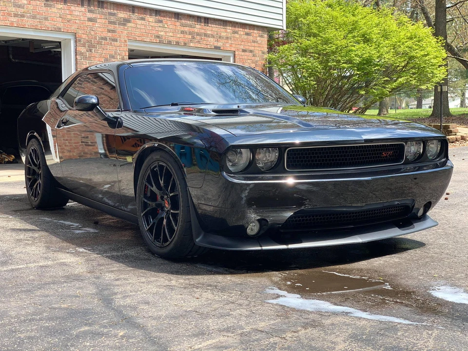 2011 Dodge Challenger SRT8 & 392 3rd Gen - Image 21 of 31