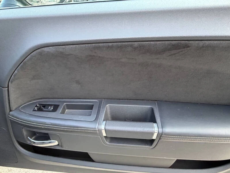 2011 Dodge Challenger SRT8 & 392 3rd Gen - Image 30 of 31