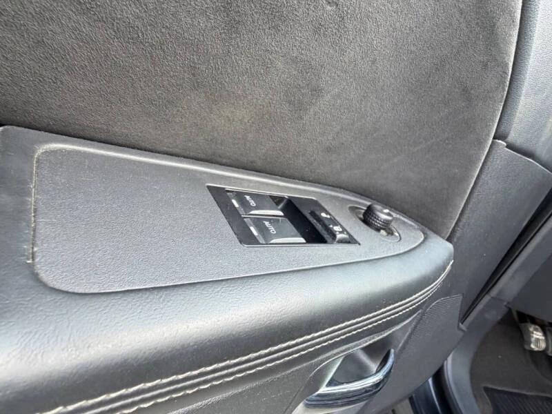 2011 Dodge Challenger SRT8 & 392 3rd Gen - Image 19 of 31
